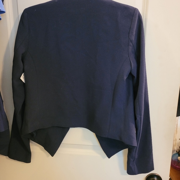 H&M Navy Blue blazer, size 2 - Picture 2 of 2